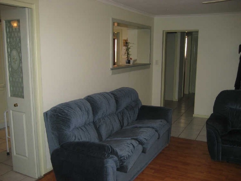 6 Cumberland Avenue, Para Hills SA 5096