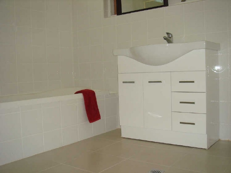 84 Collins St, Clearview SA 5085