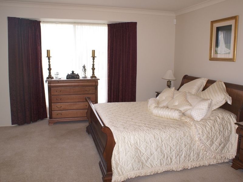 22 Bowman Street, Walkley Heights SA 5098