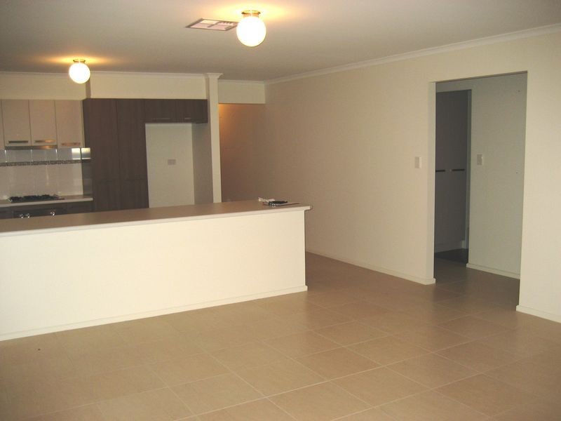 8 Tatura Drive, Munno Para West SA 5115