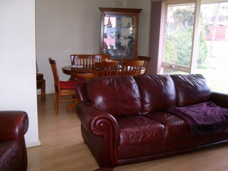 13 Ronald Drive, Salisbury East SA 5109