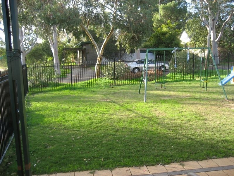 19 Pankala Road, Para Hills SA 5096