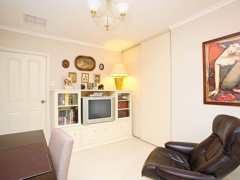 15 Brookfield Avenue, Burton SA 5110