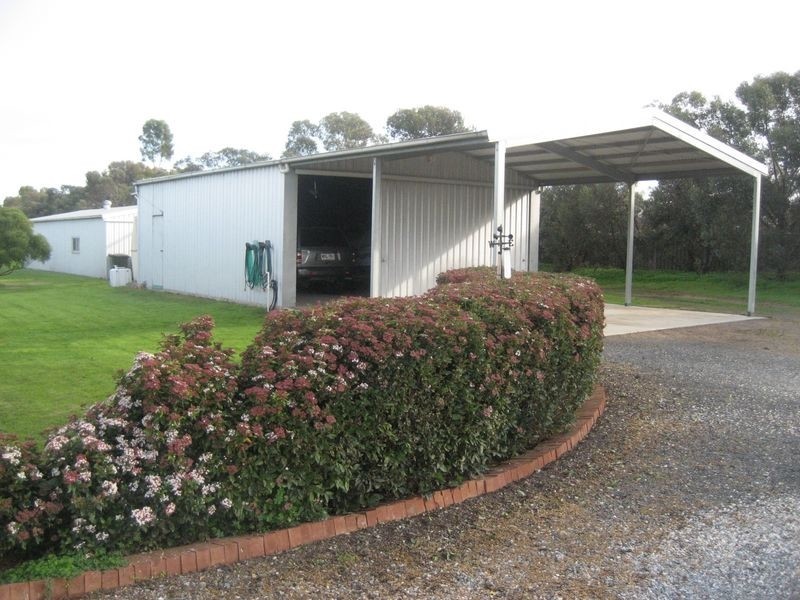 5 Pederick Court, Lewiston SA 5501