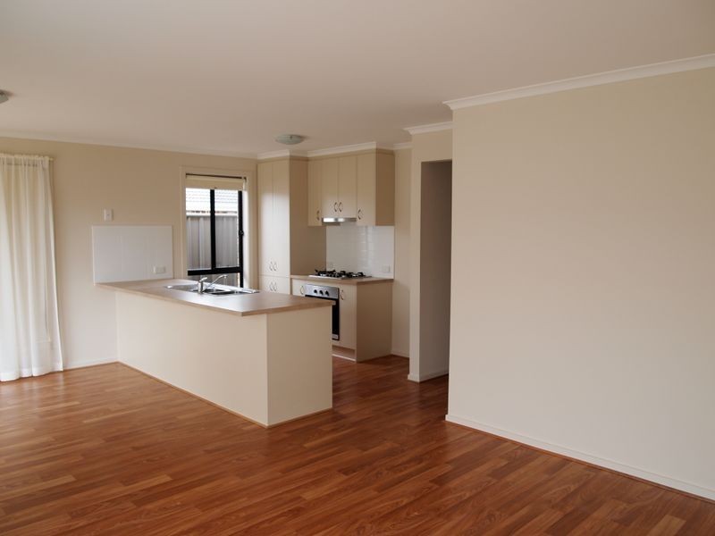 42 Riesling Crescent, Andrews Farm SA 5114