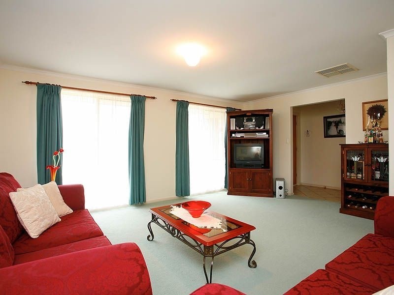 7 Jean Court, Golden Grove SA 5125