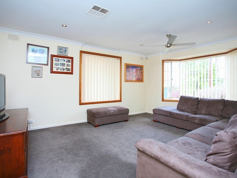 42 Clifford Way, Valley View SA 5093