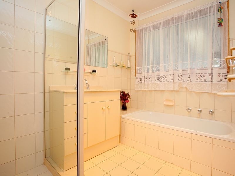 42 Clifford Way, Valley View SA 5093