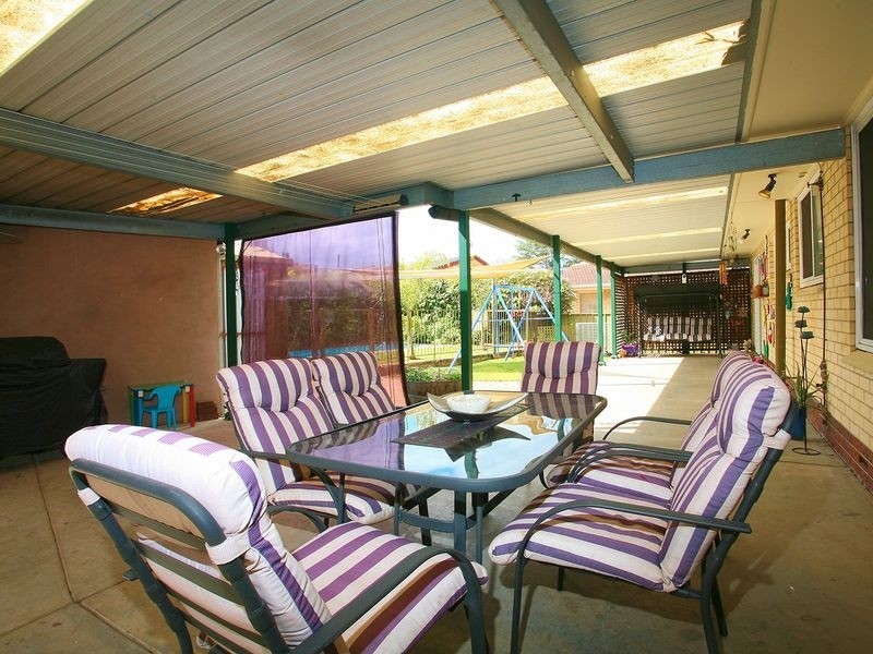 42 Clifford Way, Valley View SA 5093