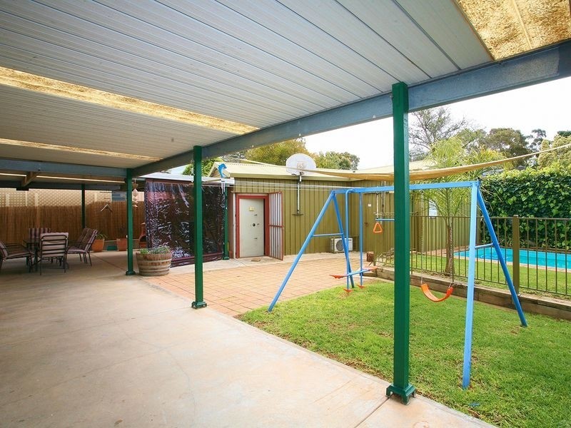 42 Clifford Way, Valley View SA 5093