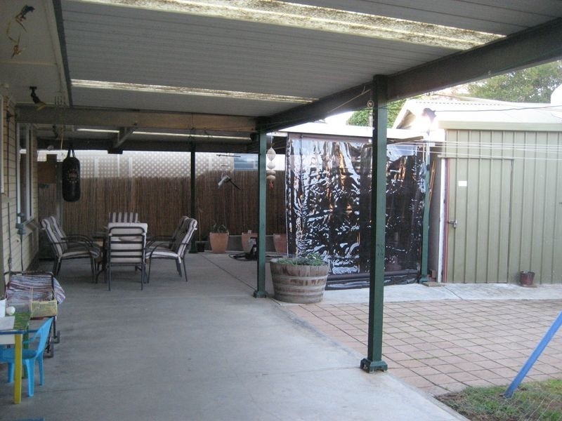 42 Clifford Way, Valley View SA 5093