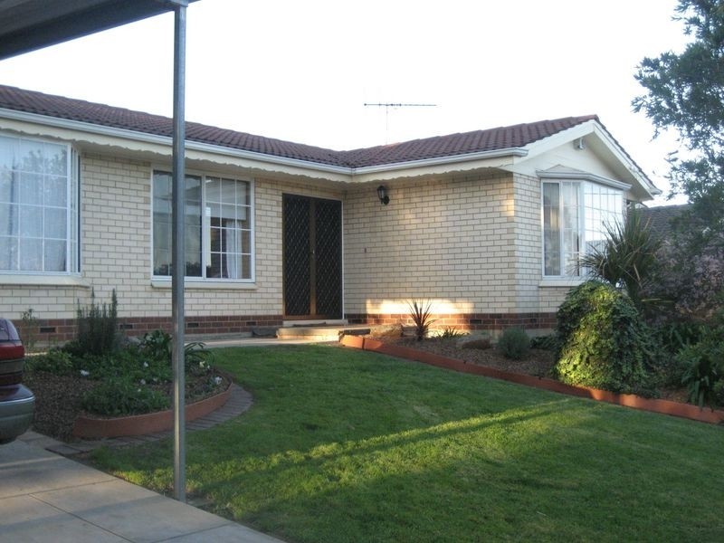 42 Clifford Way, Valley View SA 5093