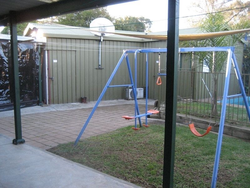 42 Clifford Way, Valley View SA 5093