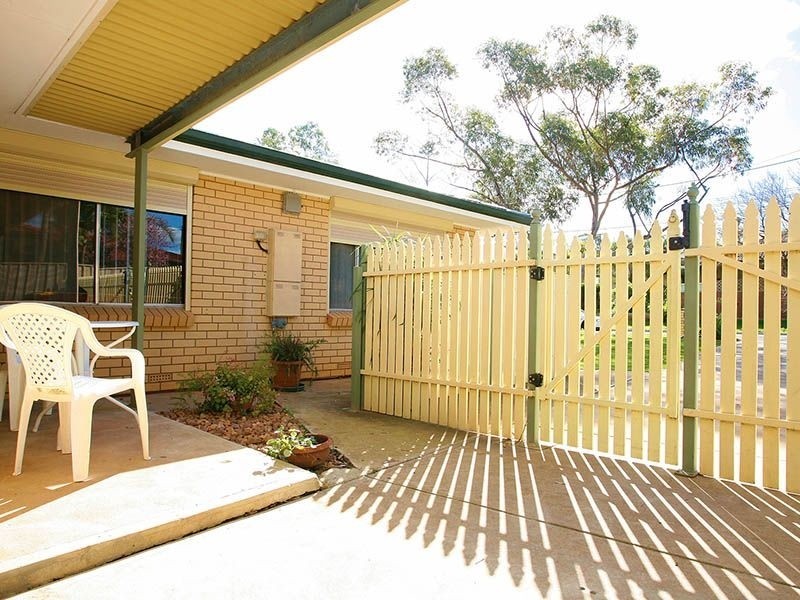 13 Domain Avenue, Para Vista SA 5093