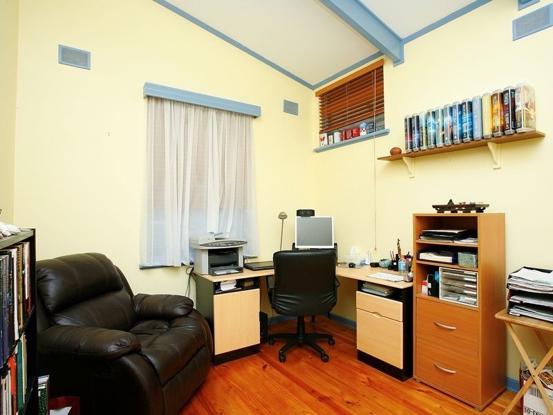 51 Knightsbridge Avenue, Valley View SA 5093