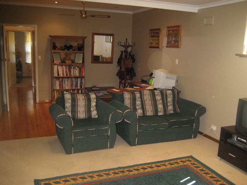 245 Hancock Road, Banksia Park SA 5091