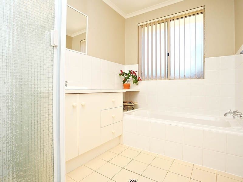 8 Rundle Court, Greenwith SA 5125