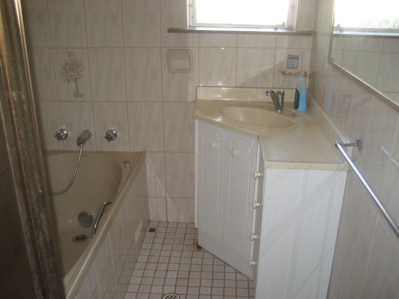 20 Maidos Grove, Valley View SA 5093