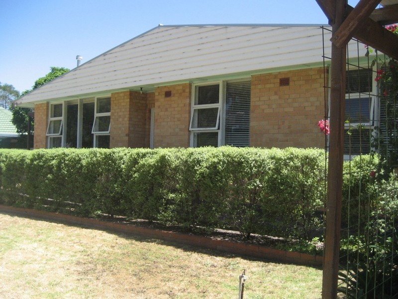 1 Leane Avenue, Ridgehaven SA 5097