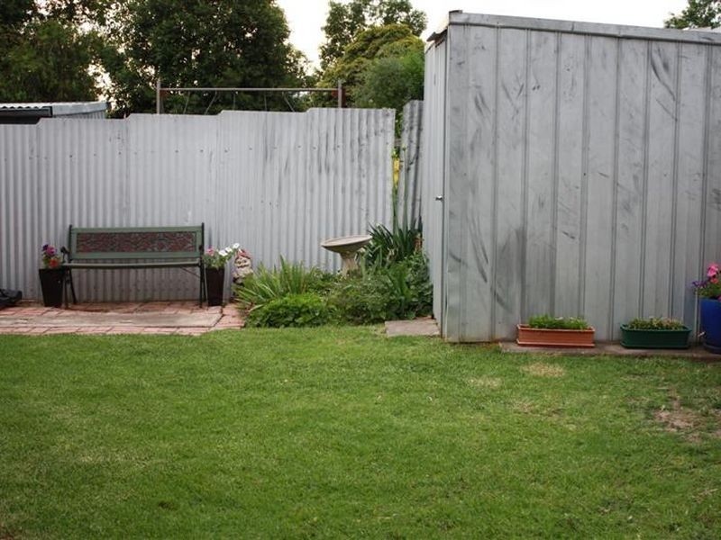 1 Leane Avenue, Ridgehaven SA 5097