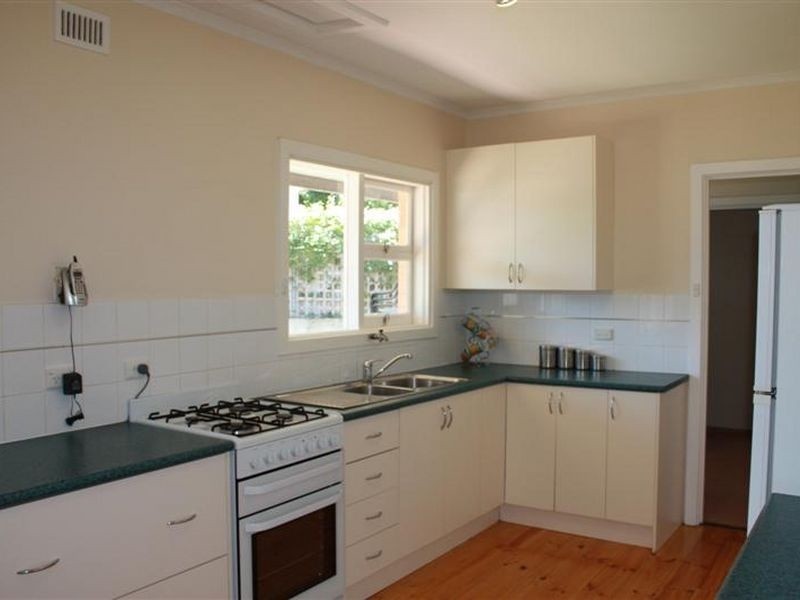 1 Leane Avenue, Ridgehaven SA 5097