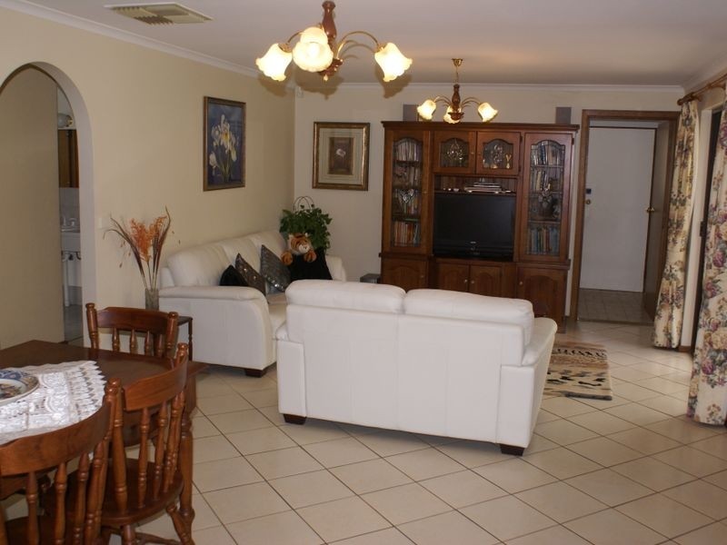 7 John Renwick Place, Modbury Heights SA 5092