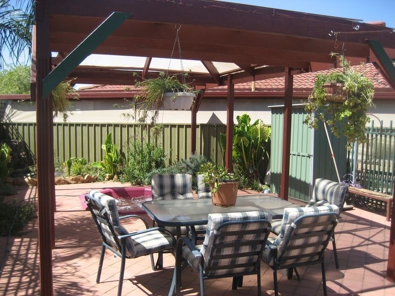 18 Harvest Ct, Andrews Farm SA 5114