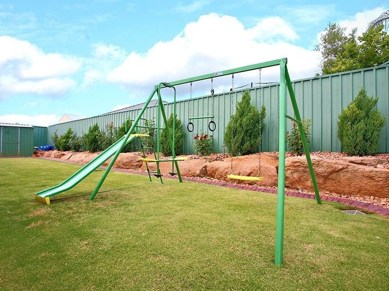 17 Stockade Drive, Walkley Heights SA 5098