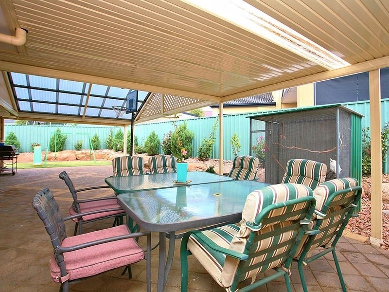 17 Stockade Drive, Walkley Heights SA 5098