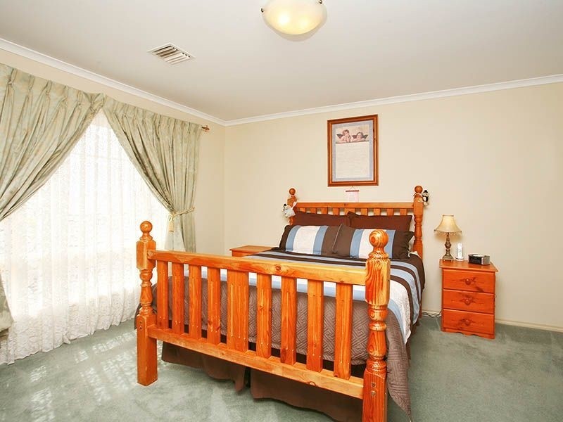 17 Stockade Drive, Walkley Heights SA 5098