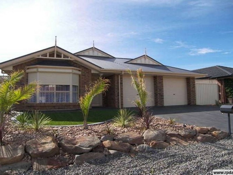 9 Navigator Parade, Smithfield SA 5114