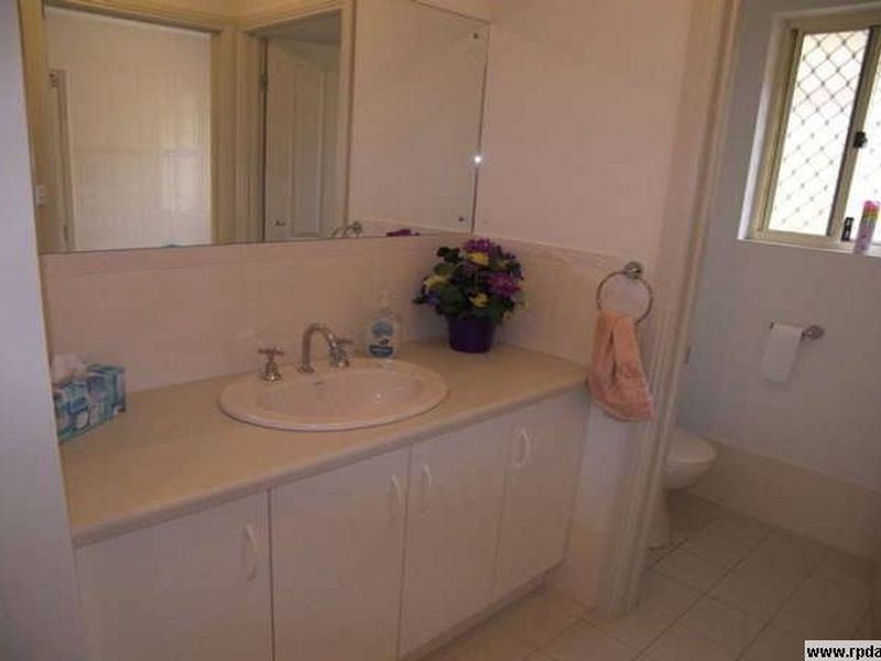 9 Navigator Parade, Smithfield SA 5114