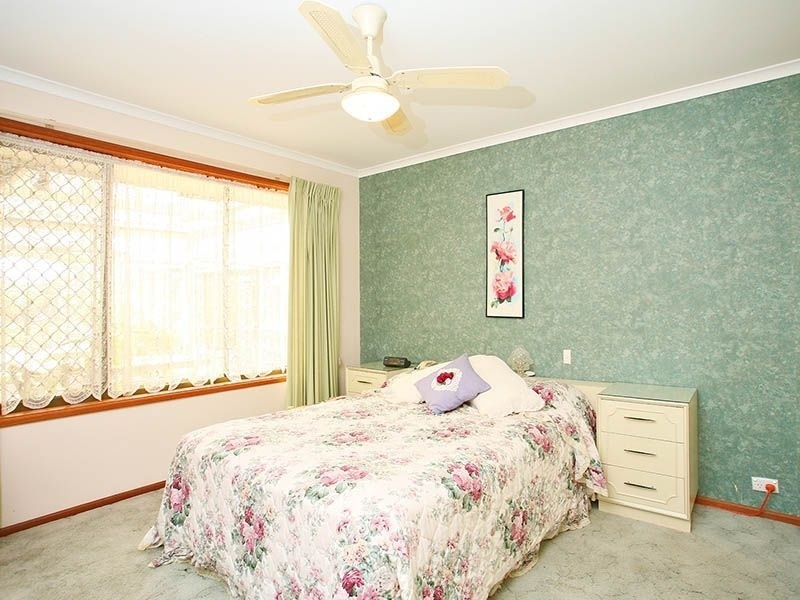 26 Roycroft Place, Golden Grove SA 5125