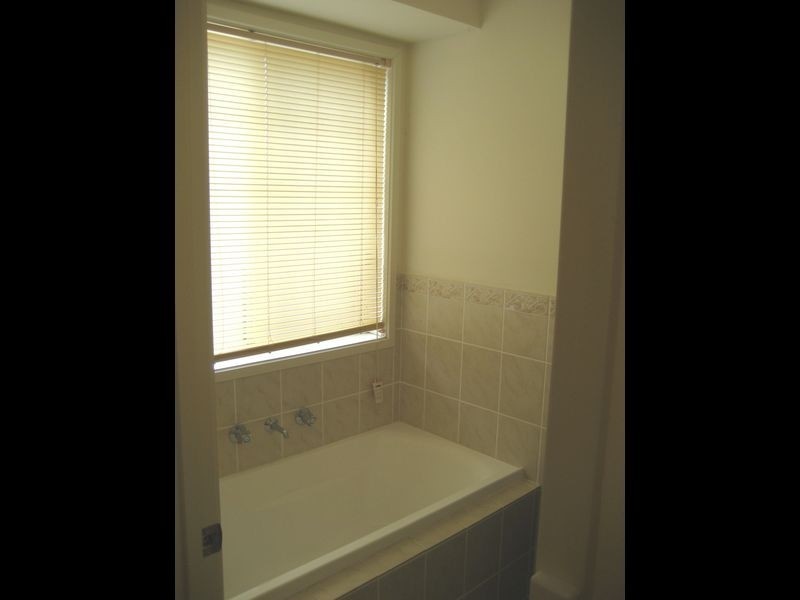 3 Navigator Parade, Smithfield SA 5114