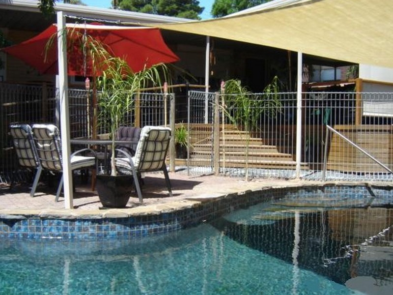 15 Robert Court, Para Hills SA 5096