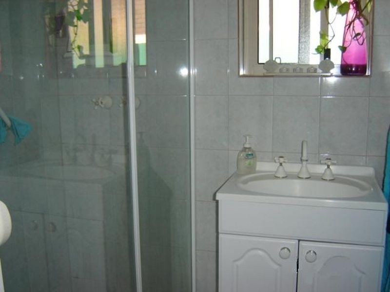 15 Robert Court, Para Hills SA 5096