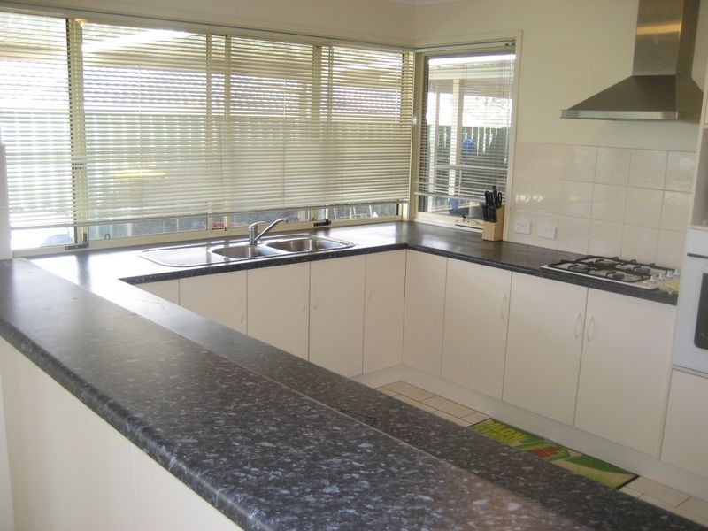 30 Sandstone Avenue, Walkley Heights SA 5098