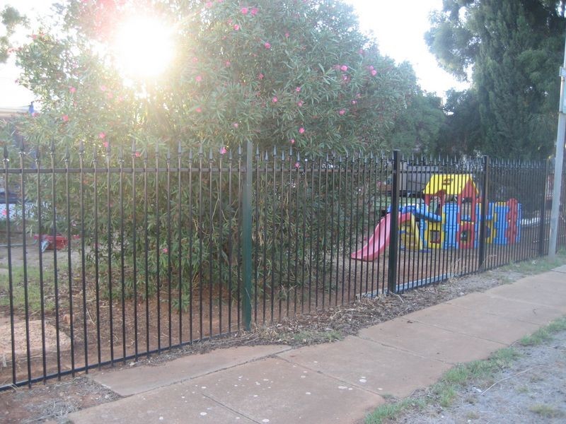 24 Shaftesbury Road, Elizabeth Vale SA 5112