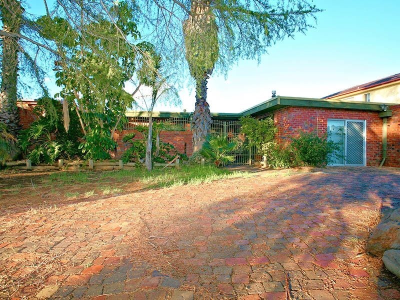 4 Granada Avenue, Gulfview Heights SA 5096