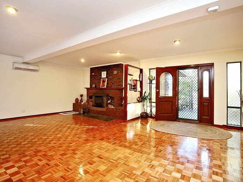 4 Granada Avenue, Gulfview Heights SA 5096