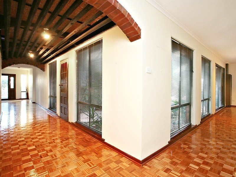 4 Granada Avenue, Gulfview Heights SA 5096