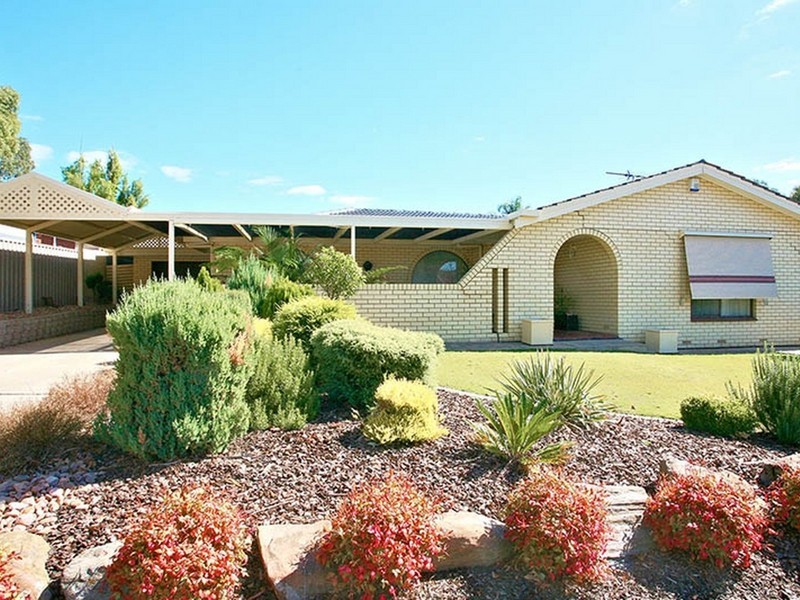 8 Cassab Street, Hope Valley SA 5090