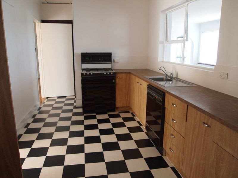 7 Murrell Road, Para Hills SA 5096