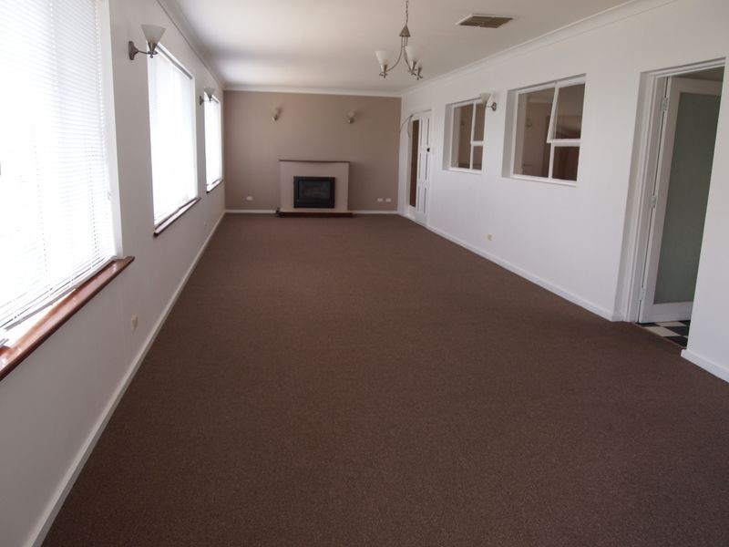 7 Murrell Road, Para Hills SA 5096