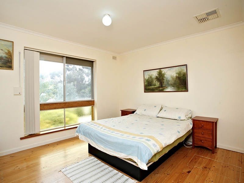 15 Sherwood Ave, Valley View SA 5093