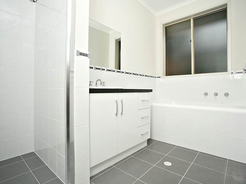 4 Berryman Drive, Modbury SA 5092