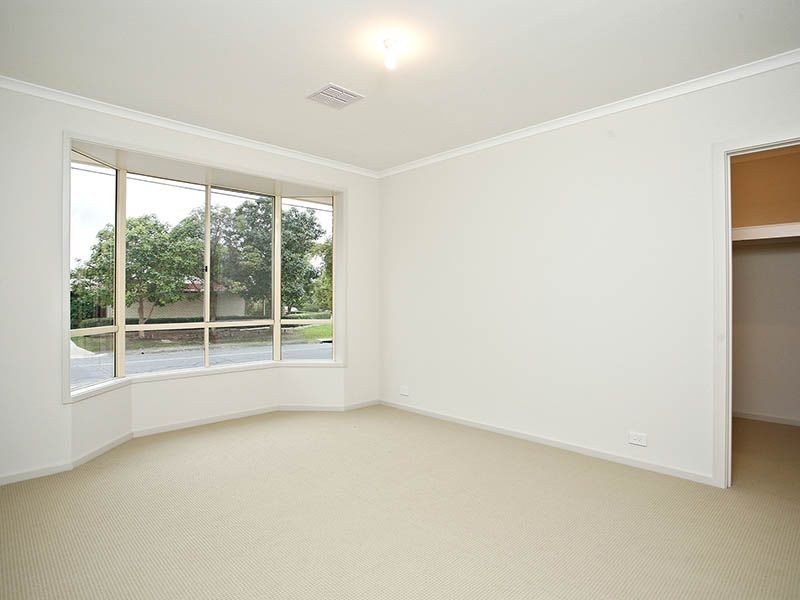 4 Berryman Drive, Modbury SA 5092