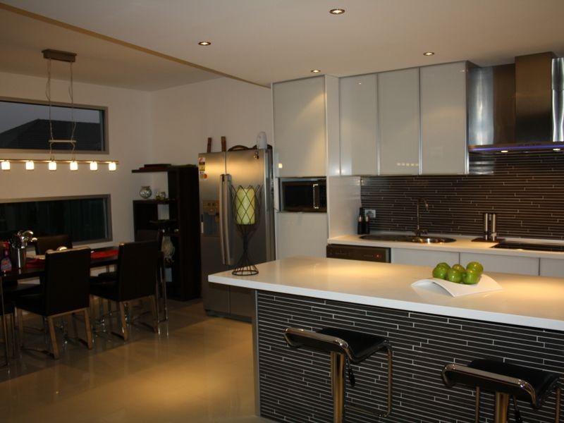 8 Macmillan Avenue, Mawson Lakes SA 5095