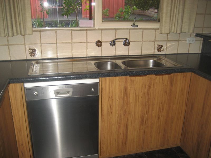 50 Salisbury Avenue, Valley View SA 5093