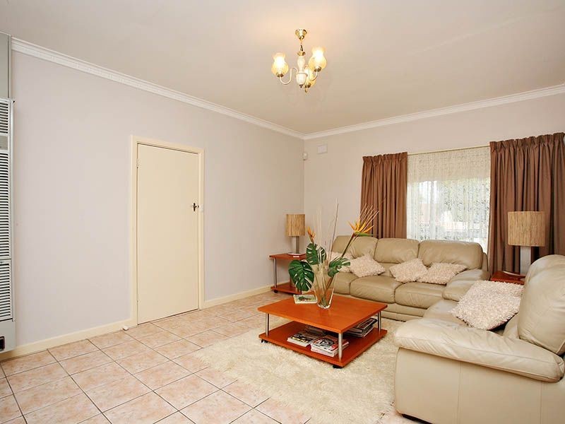 25 Southern Terrace, Holden Hill SA 5088